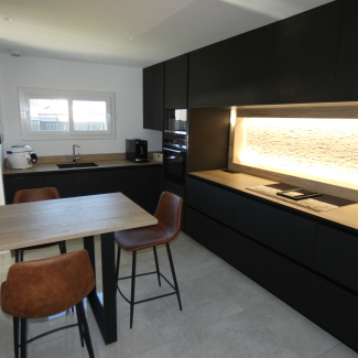 Cuisine noire et bois