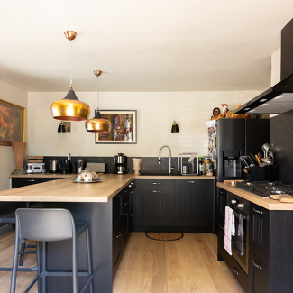 Cuisine noire et bois