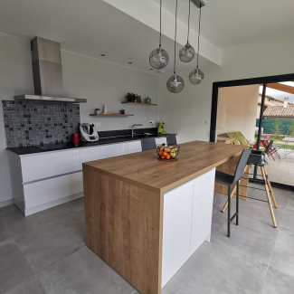cuisine blanche et bois